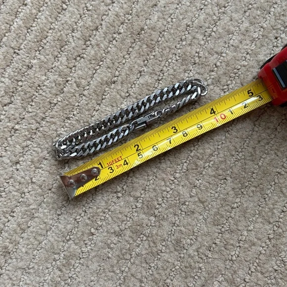 Diamond Quality Jewelry Chain Bracelet - Picture 2 of 8